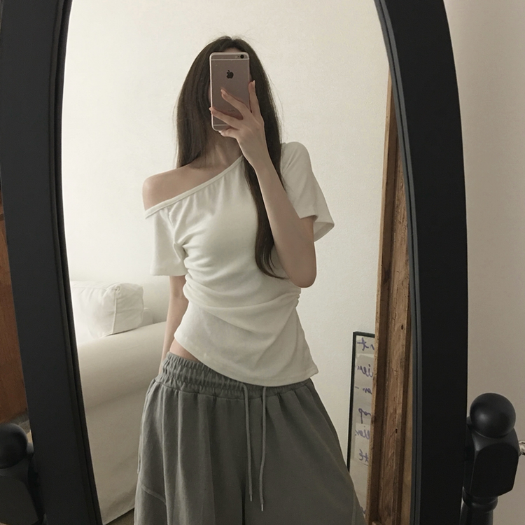 ワンショルダーサイドシャーリングTシャツ IVORY