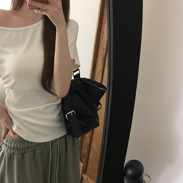 ワンショルダーサイドシャーリングTシャツ IVORY