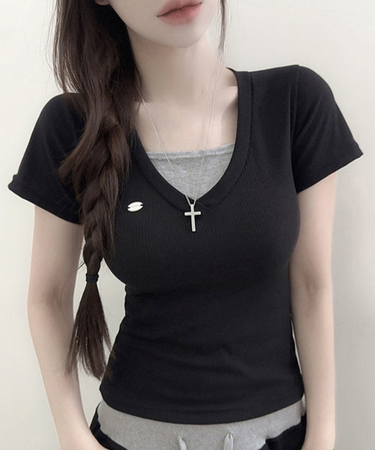 ペンダントVネックレイヤードクロップ半袖Tシャツ BLACK