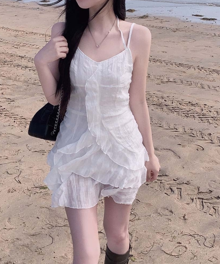 디자인부터 청순한 무드 밀키 시그널 프릴 셔링 캉캉 홀터 나시 미니 원피스 화이트