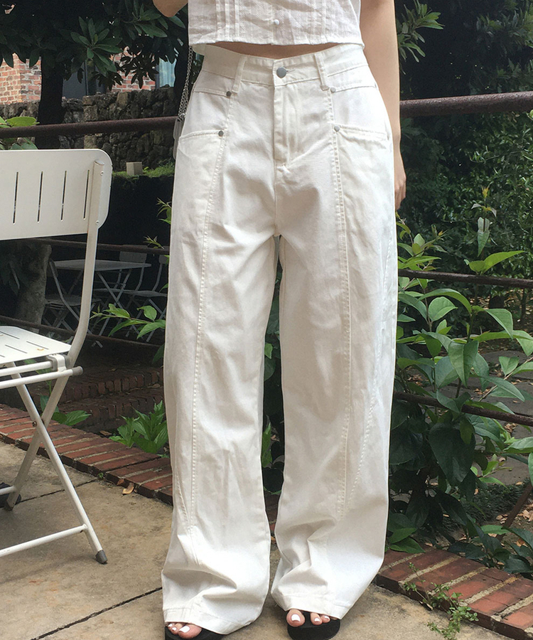 スタッズコットンカーブドワイドパンツ IVORY