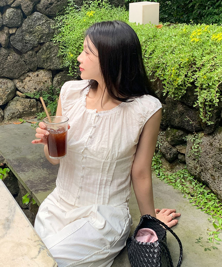 ボタンピンタックレース半袖ブラウス IVORY