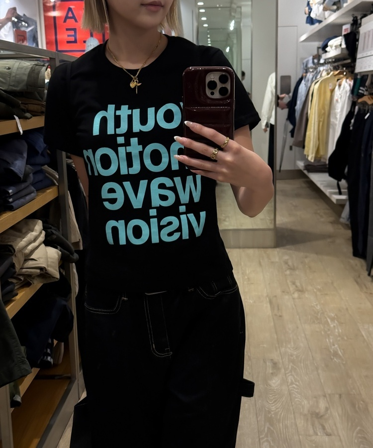 컬러 레터링 컴팩트 티셔츠 블랙