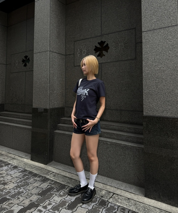 캐주얼 프린트 티셔츠 네이비