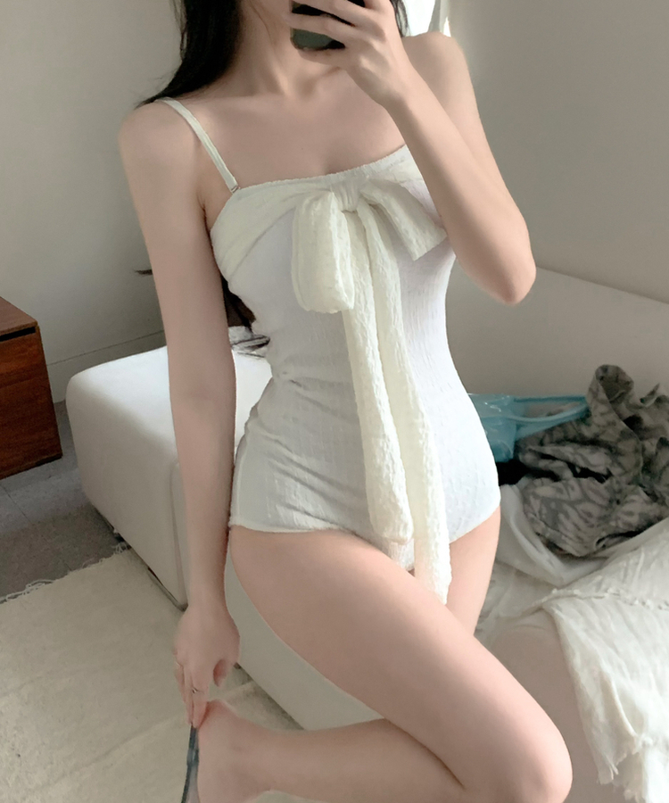 【カップ付き】チューブトップリボンビキニ IVORY