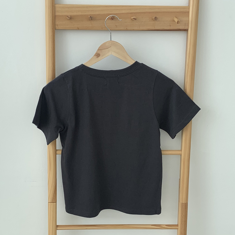 レタリングラウンドセミクロップドTシャツ