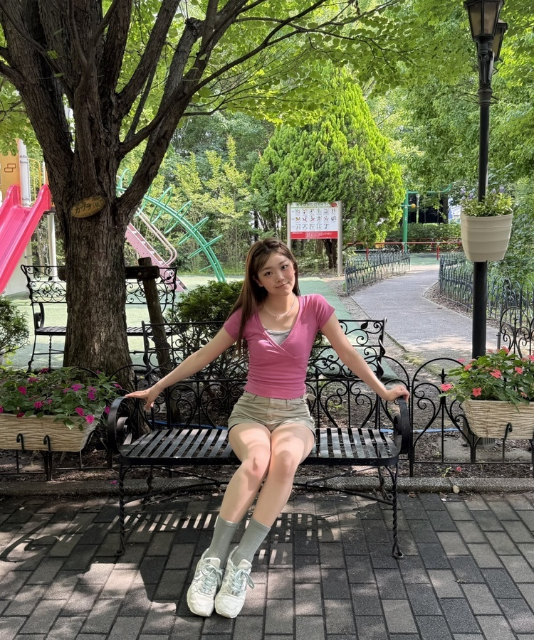 랩 브이넥 반팔티 다크핑크