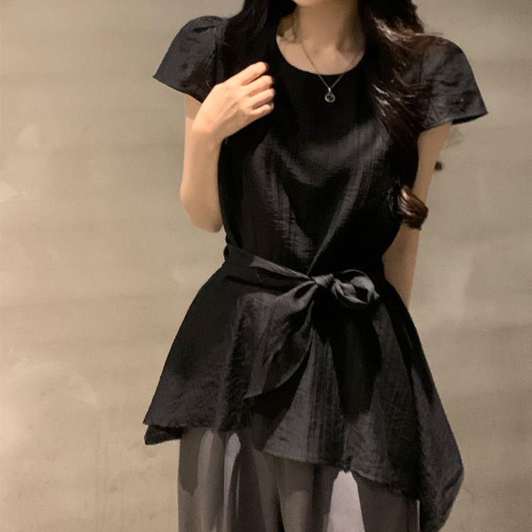 【タイ付き】ウエストシェイプ半袖ブラウス BLACK