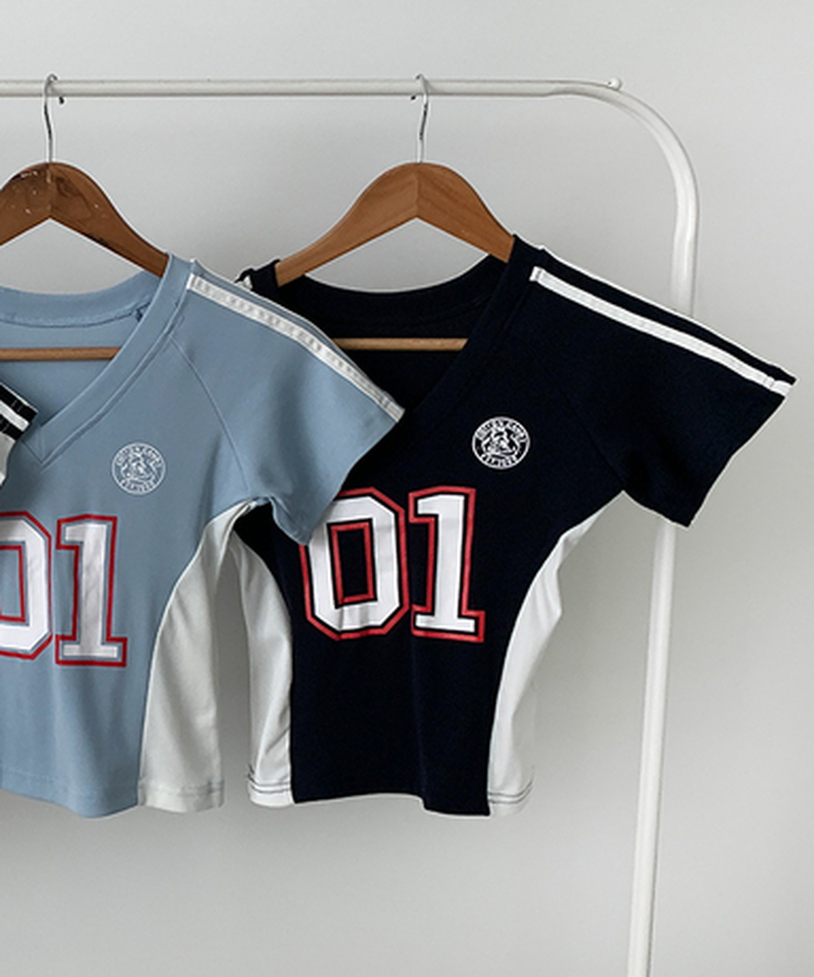 ナンバーVネックトラックライン半袖Tシャツ