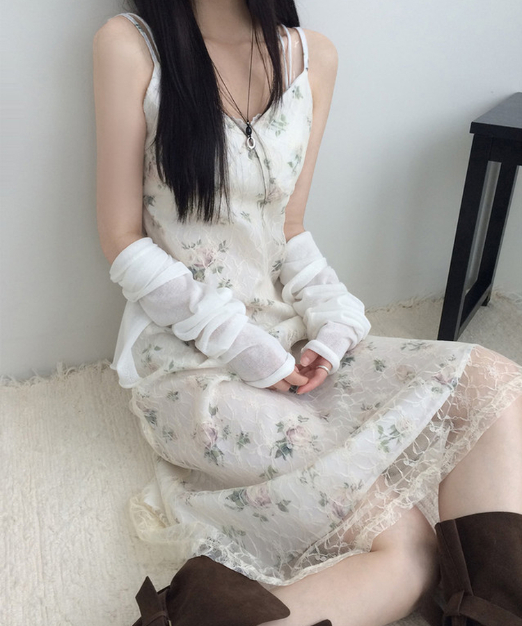 フラワーレースVネックキャミソールワンピース IVORY