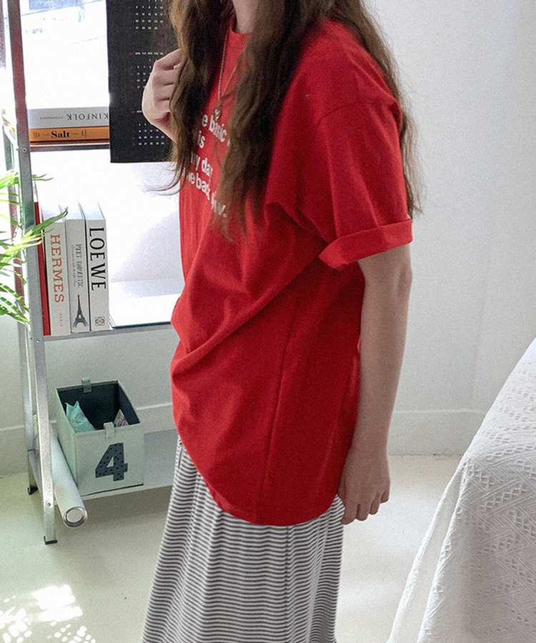 レタリングボックスTシャツ RED