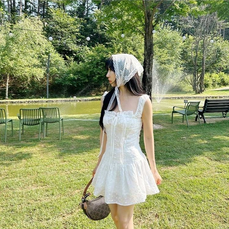 パンチングレースフラワーワンピース WHITE