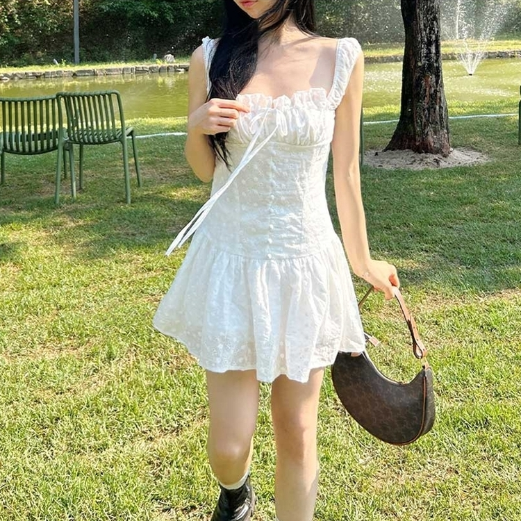 パンチングレースフラワーワンピース WHITE