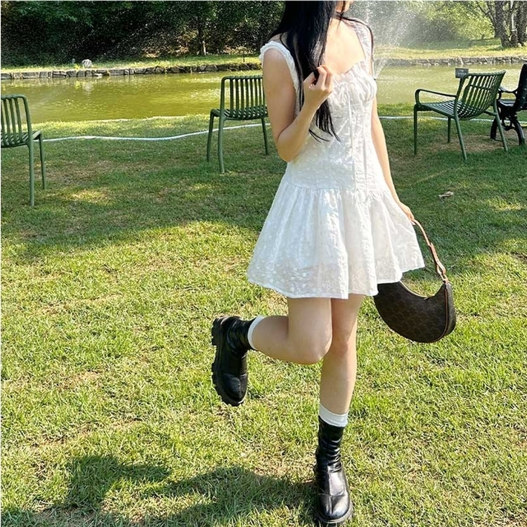 パンチングレースフラワーワンピース WHITE