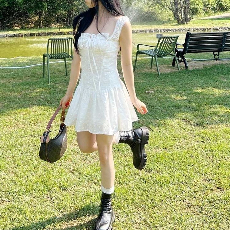 パンチングレースフラワーワンピース WHITE