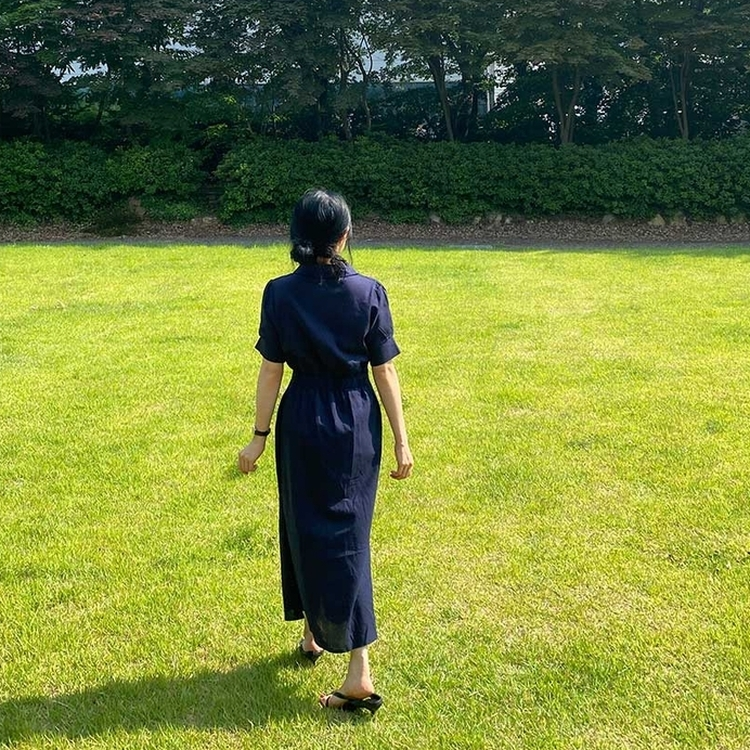 ウエストシャーリングカラーロング半袖ワンピース NAVY