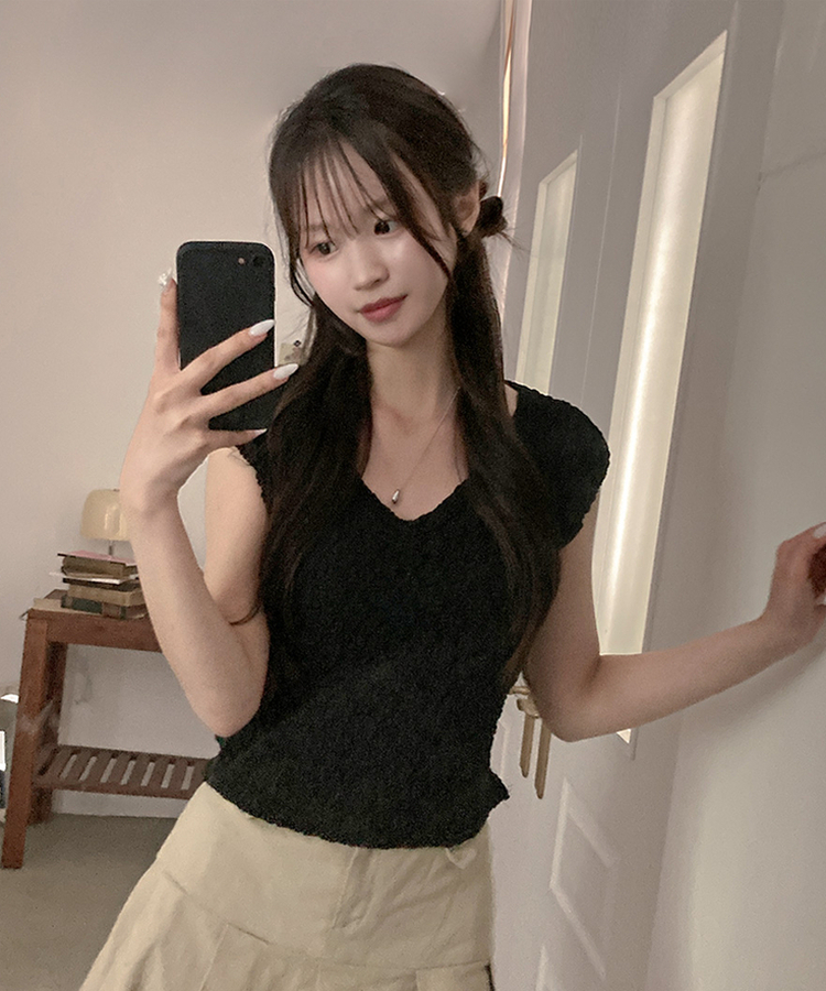 フラワーレースVネックTシャツ BLACK