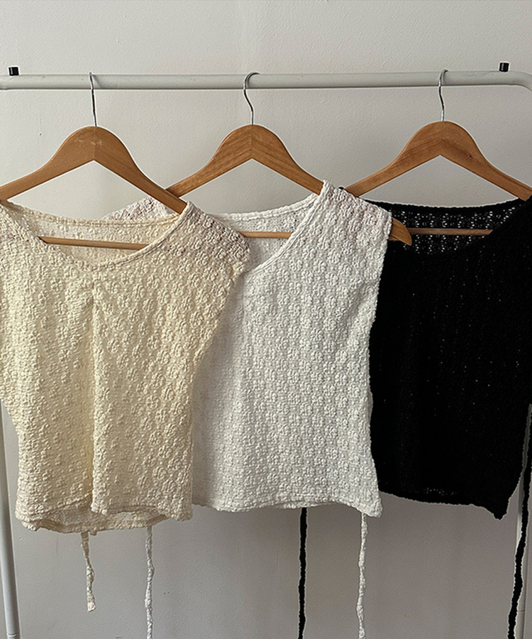 フラワーレースVネックTシャツ