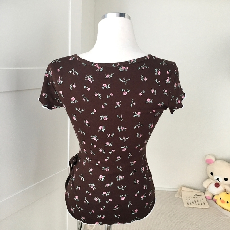 サイドリボンレイヤードフラワーVネックTシャツ