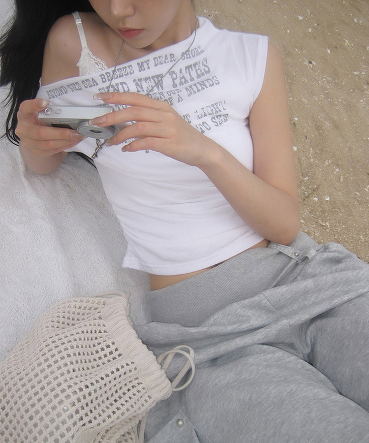 レタリングオフショルダーシャーリング半袖Tシャツ WHITE