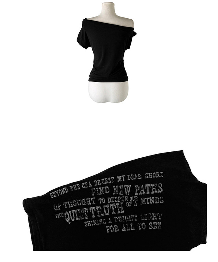 レタリングオフショルダーシャーリング半袖Tシャツ