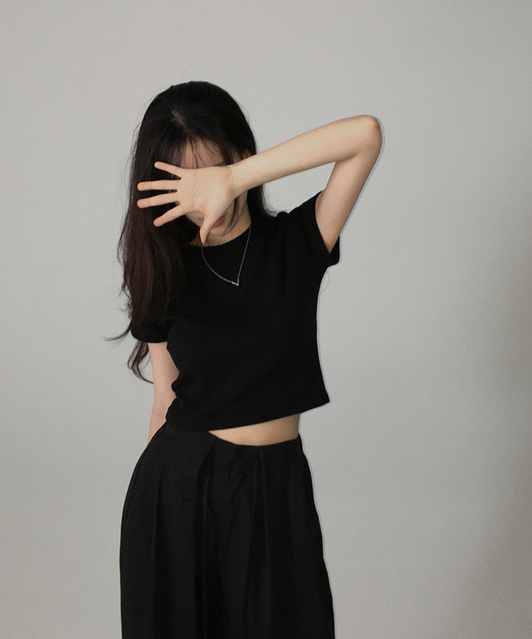 ロールアップクロップド半袖Tシャツ(8color) BLACK