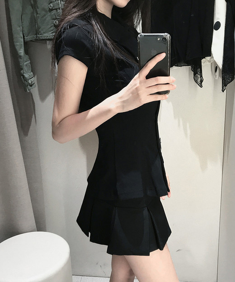 スリムフィットカラーネック半袖ブラウス BLACK