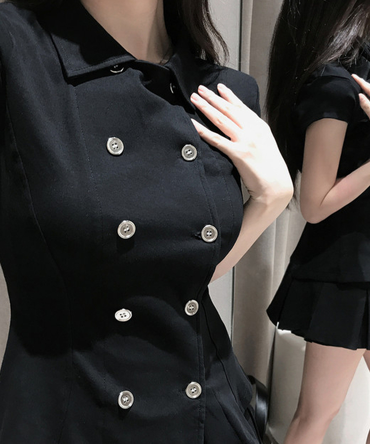 スリムフィットカラーネック半袖ブラウス BLACK