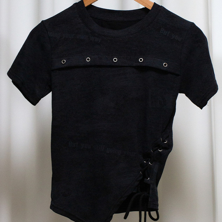 アシメアイレットスリットリボン半袖Tシャツ