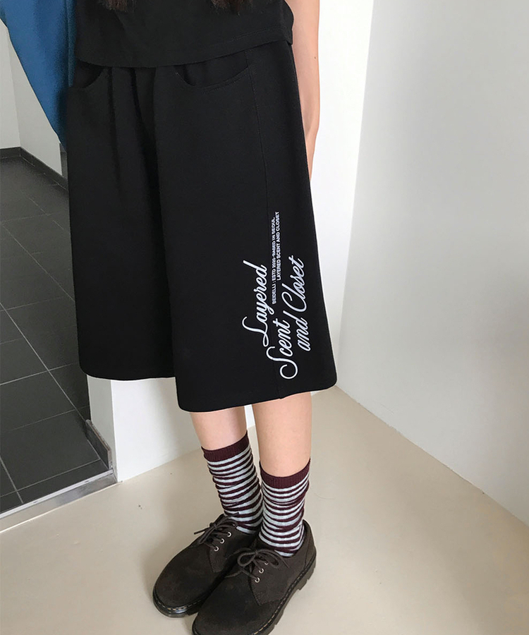 レタリングバミューダトレーナーパンツ BLACK