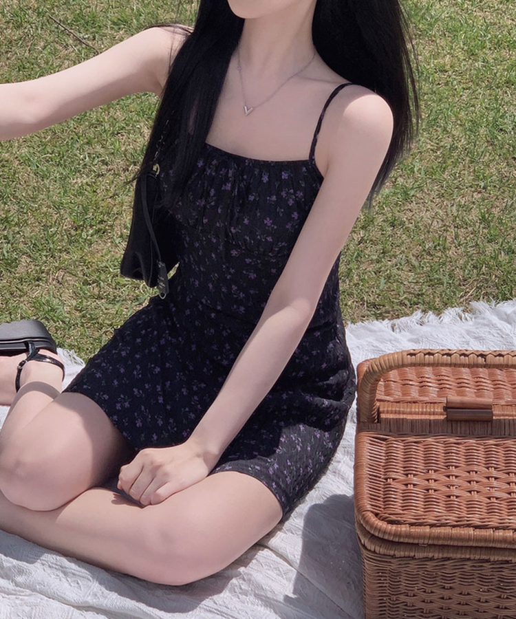 완벽한 여름 원피스플로리스트 플라워 나시 잔꽃 미니 원피스 블랙