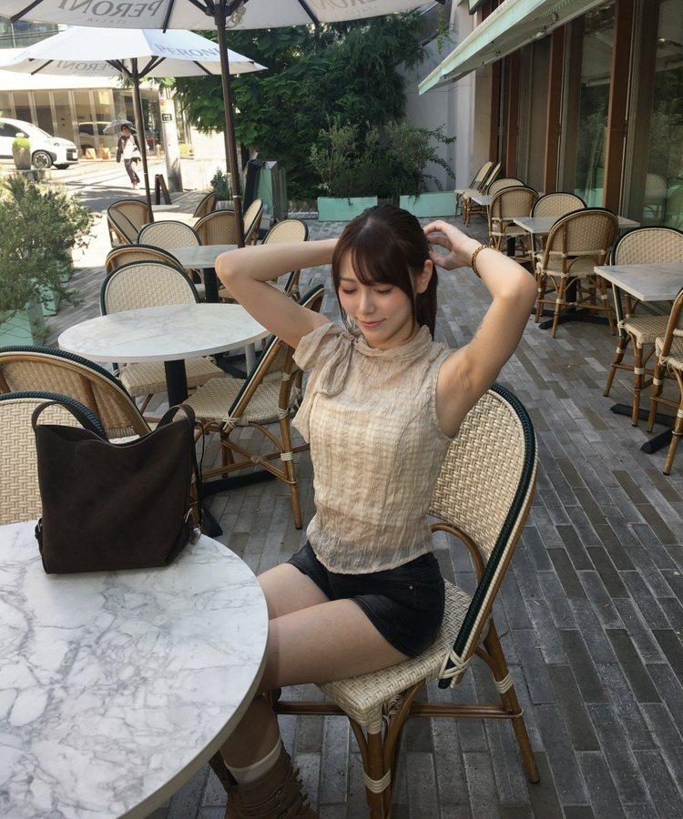 시스루 체크 리본 블라우스 화이트