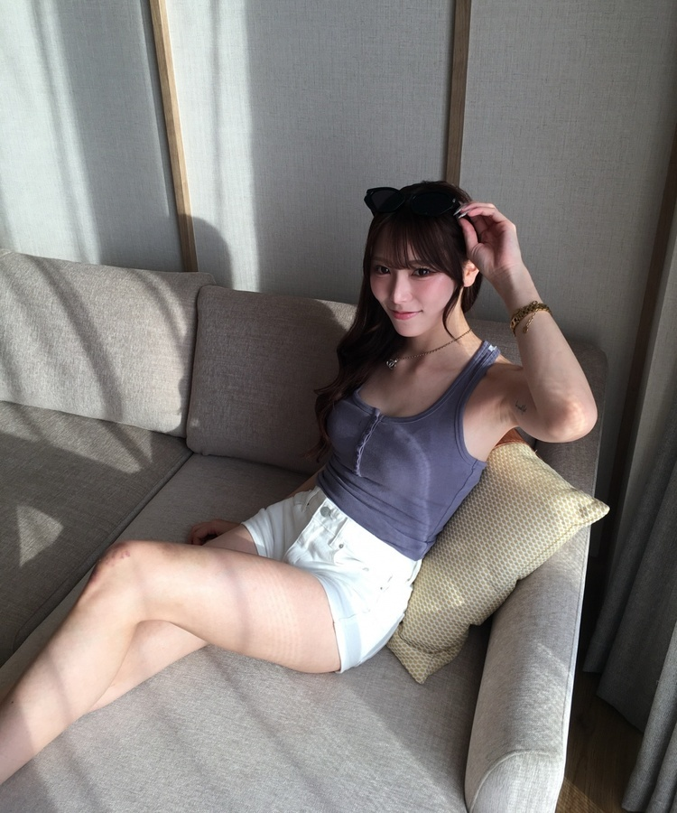 버튼 슬림 민소매 블루