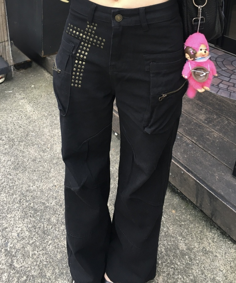 스터드 카고 와이드 팬츠 블랙