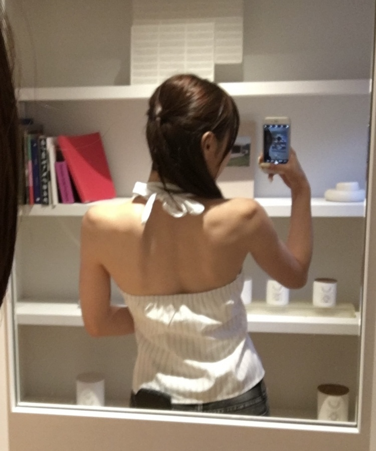 스트라이프 홀터넥 블라우스 화이트 무지