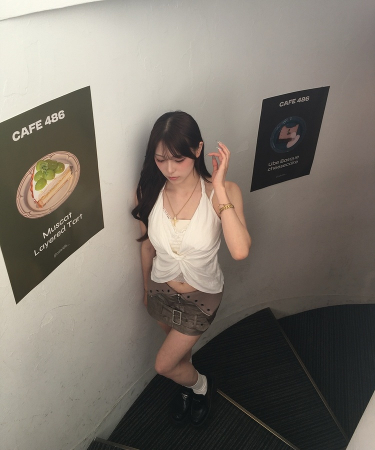 레이스 꼬임 홀터 나시 탑 화이트