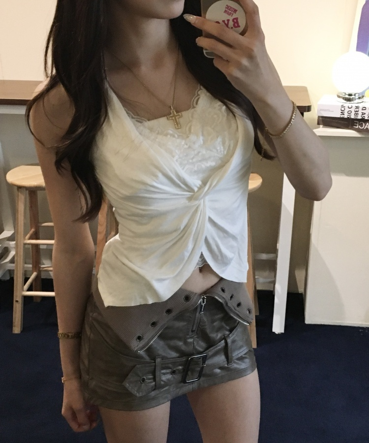 레이스 꼬임 홀터 나시 탑 화이트