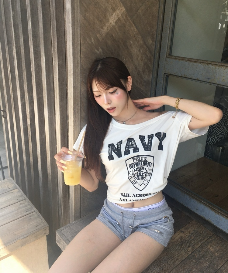 빈티지 오프숄더 반팔 티셔츠 화이트