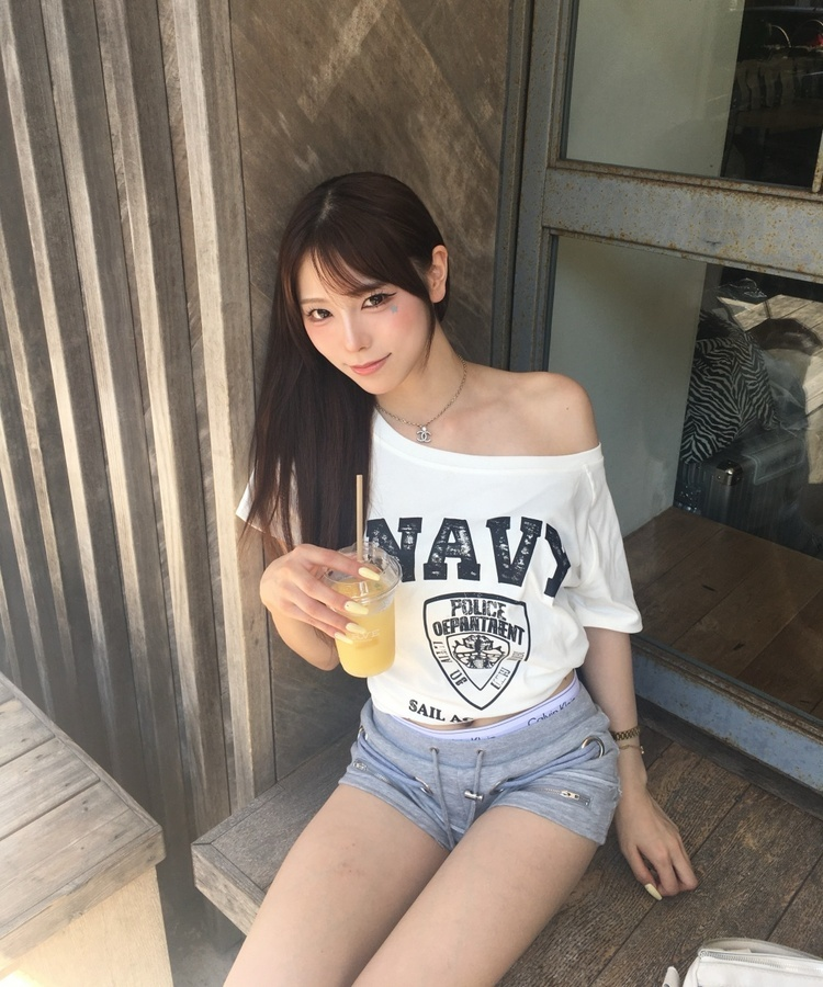 빈티지 오프숄더 반팔 티셔츠 화이트