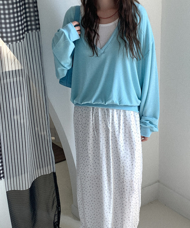 シアーVネックトレーナートップス BLUE