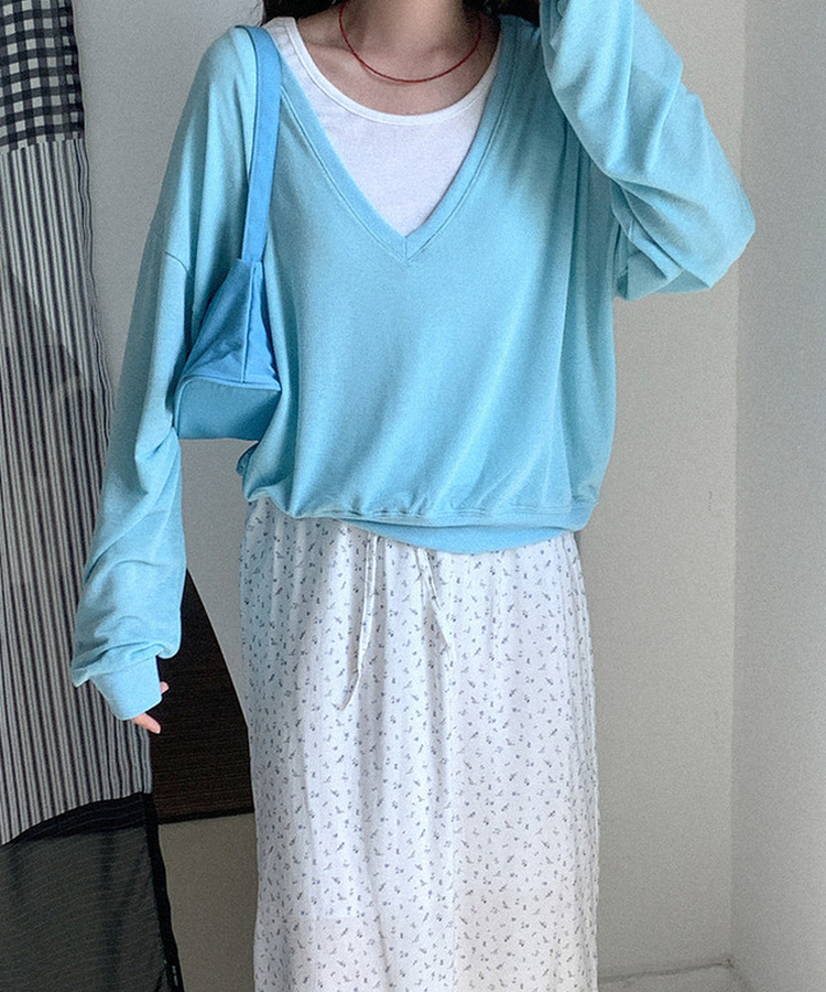 シアーVネックトレーナートップス BLUE