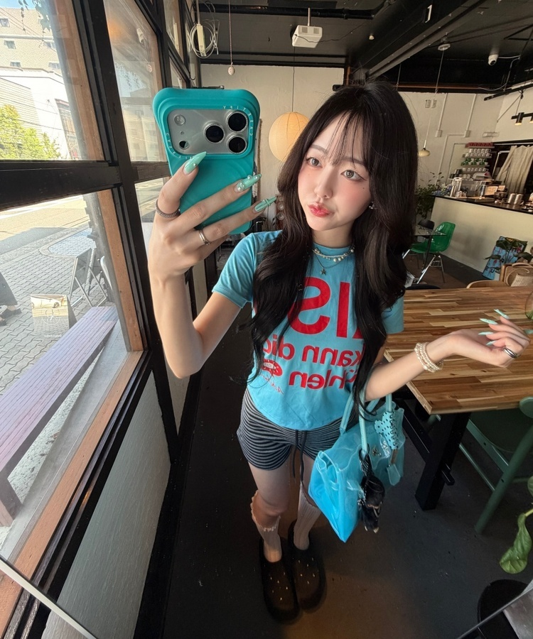 빅로고 크롭 반팔 티셔츠 아쿠아블루