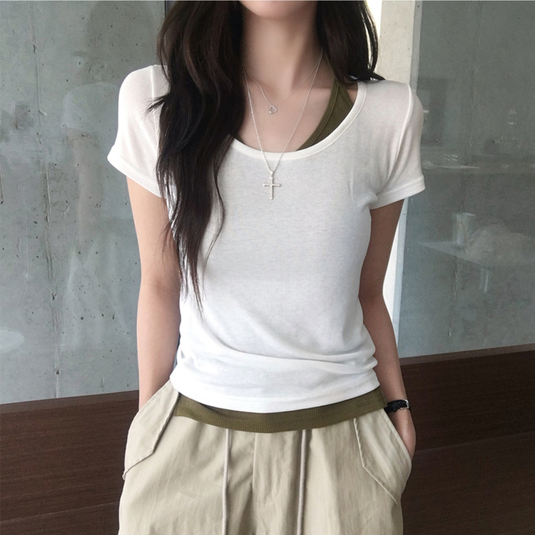 【SET】Uネック半袖Tシャツ＋ホルターキャミソール(5color) KHAKI
