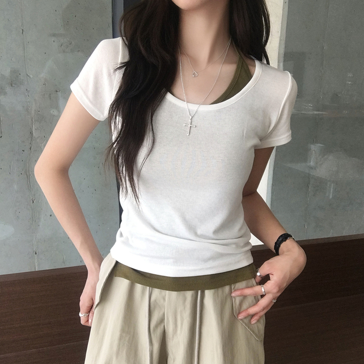 【SET】Uネック半袖Tシャツ＋ホルターキャミソール(5color) KHAKI
