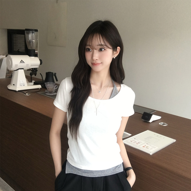 【SET】Uネック半袖Tシャツ＋ホルターキャミソール(5color) GREY