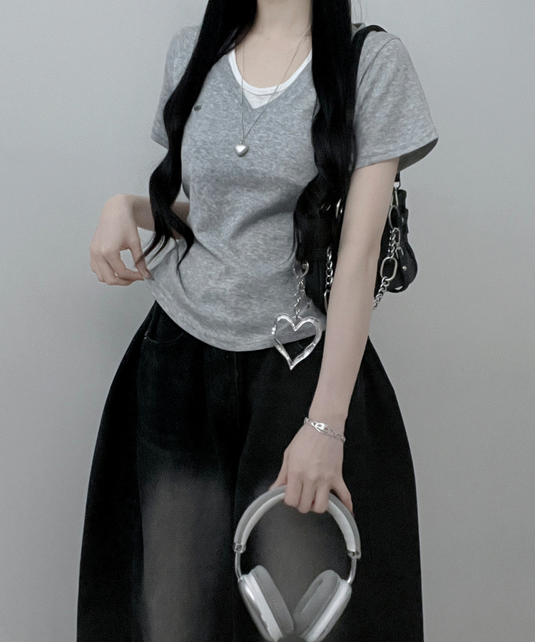 슈디와펜브이넥배색나시레이어드셔링반팔티 그레이