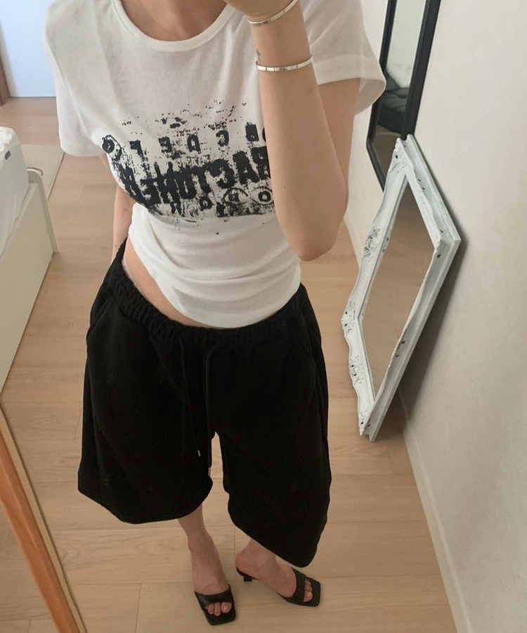 サイドシャーリングレタリング半袖Tシャツ IVORY