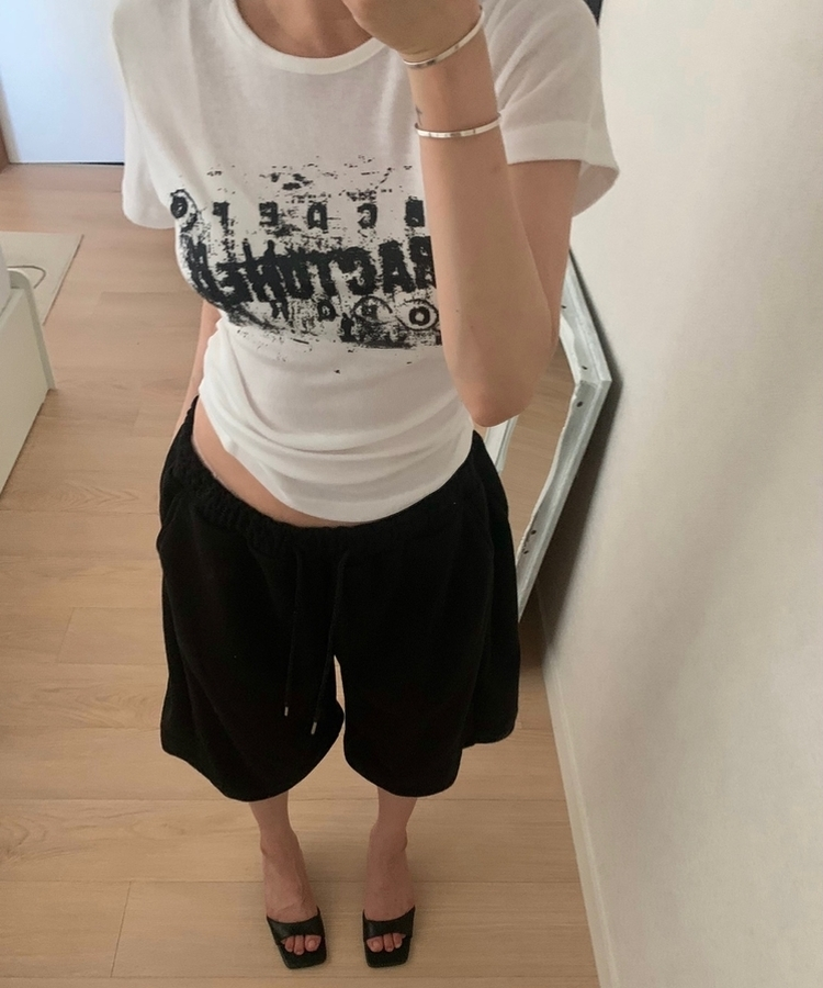 サイドシャーリングレタリング半袖Tシャツ IVORY