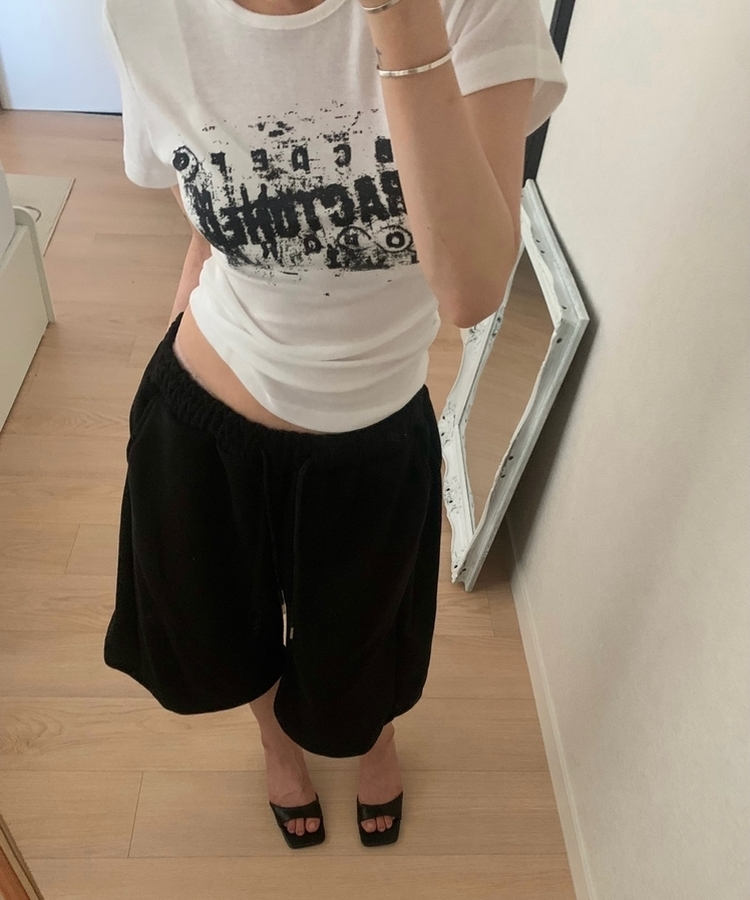 サイドシャーリングレタリング半袖Tシャツ IVORY