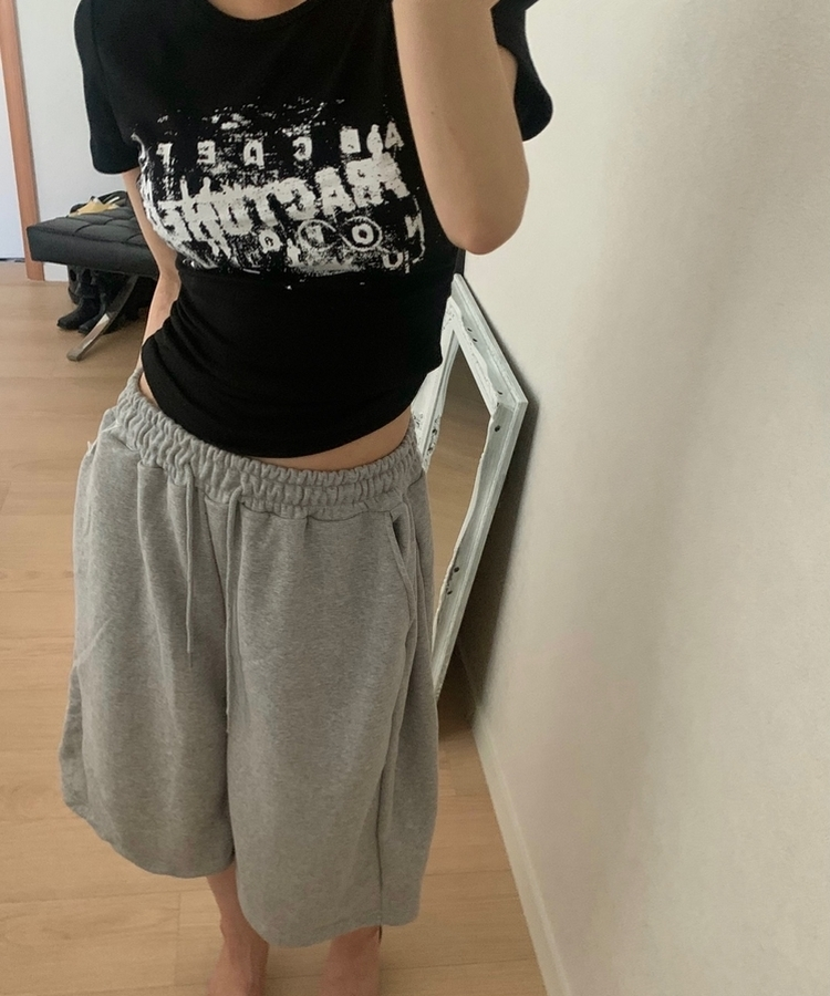 サイドシャーリングレタリング半袖Tシャツ BLACK
